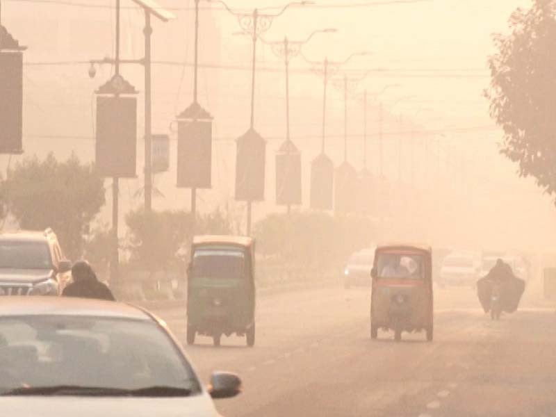 Lahore’s smog prevents schoolchildren from playing outside.