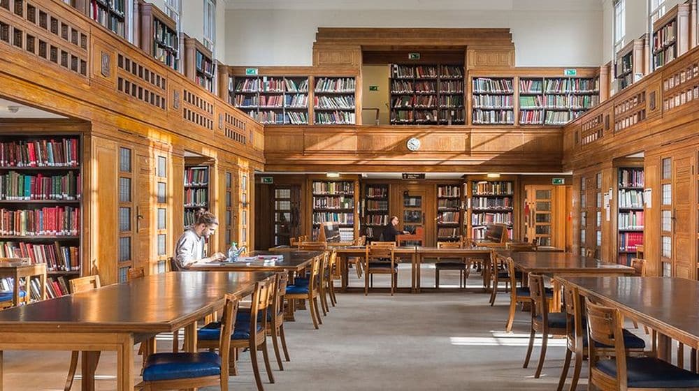 5 Reasons why Libraries are more important than before