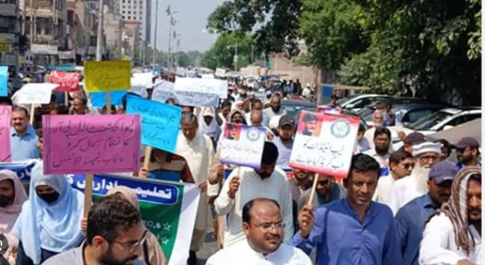 Teachers in Lahore received show-cause notices for refusing to take the TNA exam.