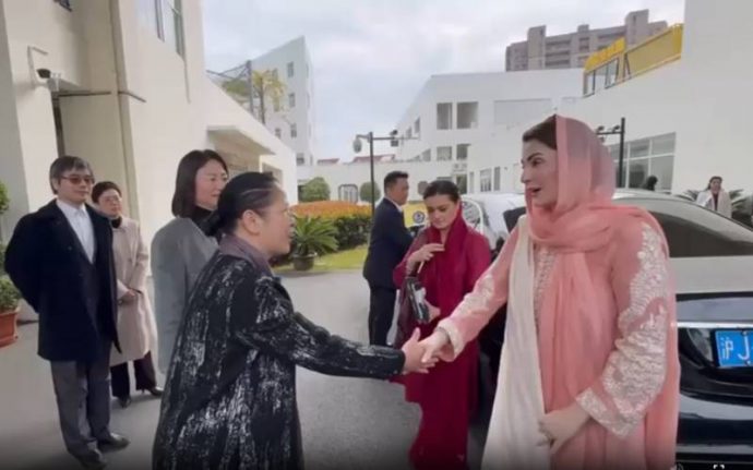 CM Maryam visits the Academy of Sciences’ Shanghai Experimental School.